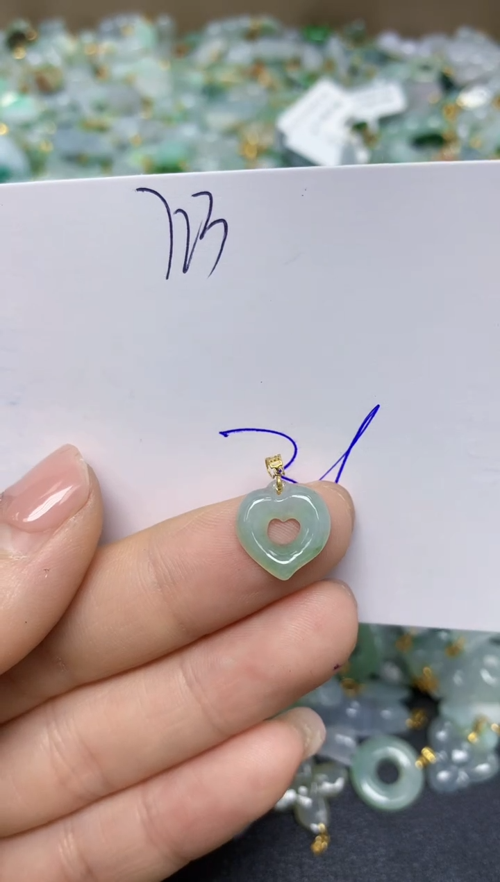 【闪购商品】翡翠挂件18K金镶嵌 天然翡翠A货