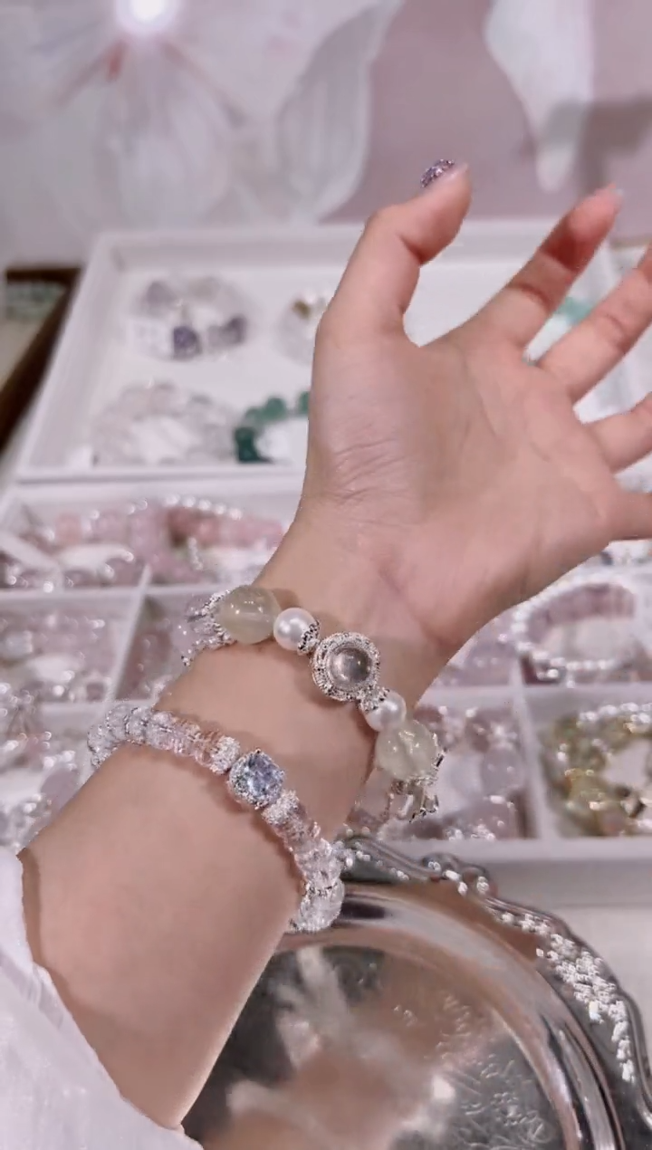 【闪购商品】水晶手链未镶嵌天然水晶默认微瑕 多样性发货发其一