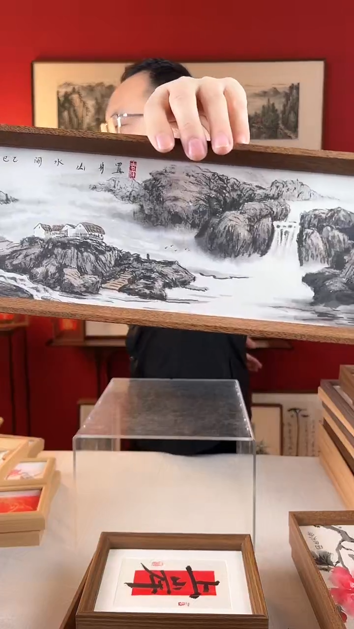 【闪购商品】国画置身山水间手绘国画15*42摆台