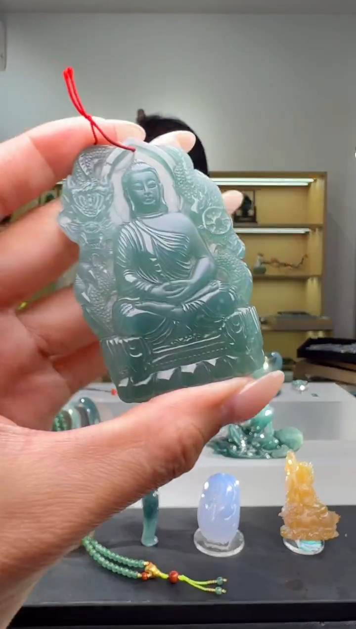 吊坠(赠链)未镶嵌翡翠大日（多样性发其一）