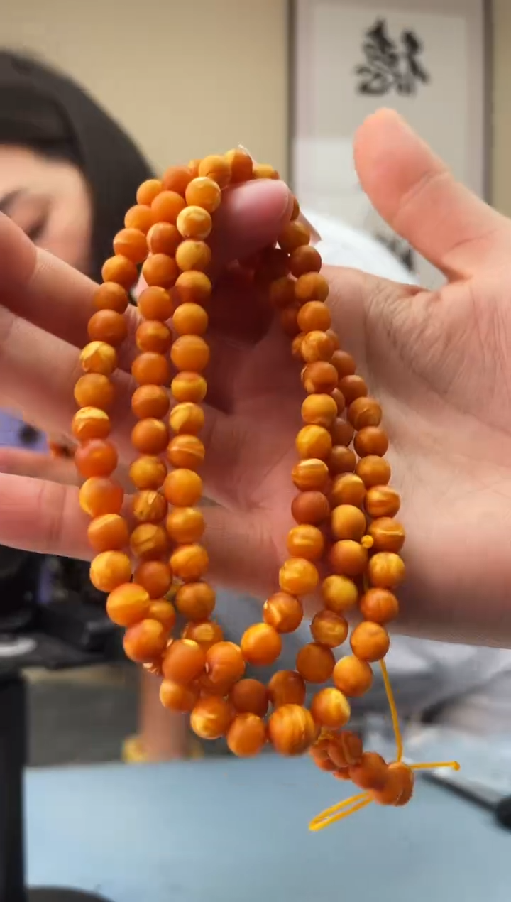 琥珀未镶嵌珠宝奇石T0假一罚十，多样性发一件