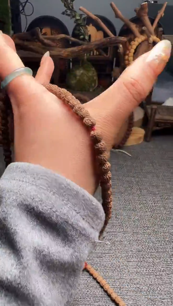 吊坠金刚菩提原桩龙6-7mm左右礼盒发