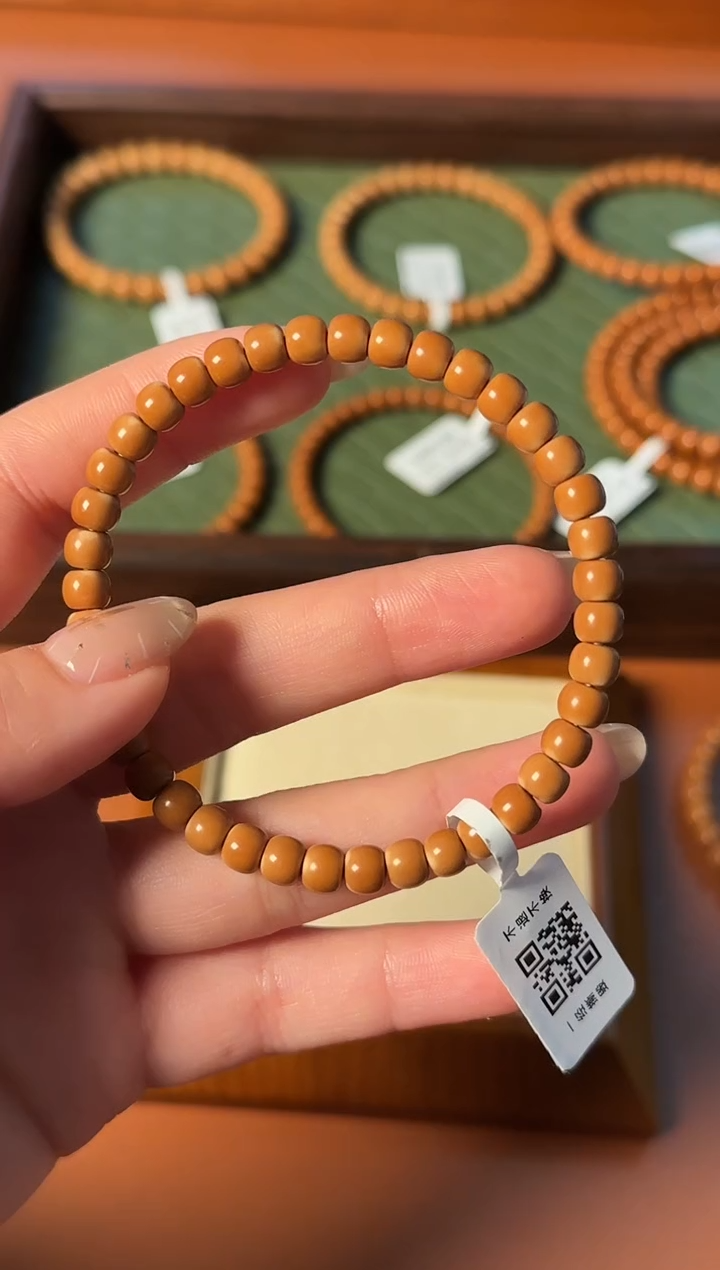 手串橄榄核【168】5.8mm老挝核尖老型单圈、正三花