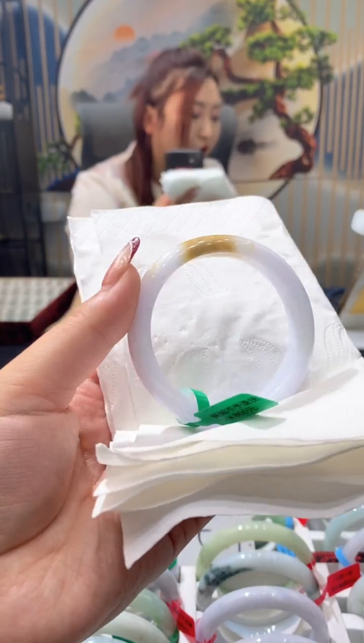 【闪购商品】翡翠手镯未镶嵌00008848