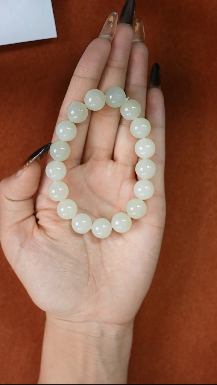 未镶嵌手串和田玉金山微色差卡12M