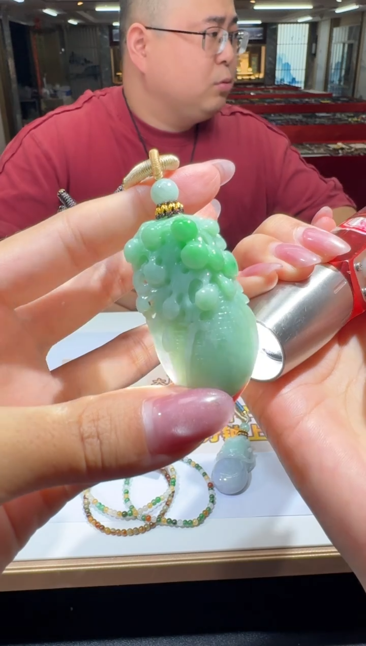 颈饰未镶嵌翡翠天然A货翡翠