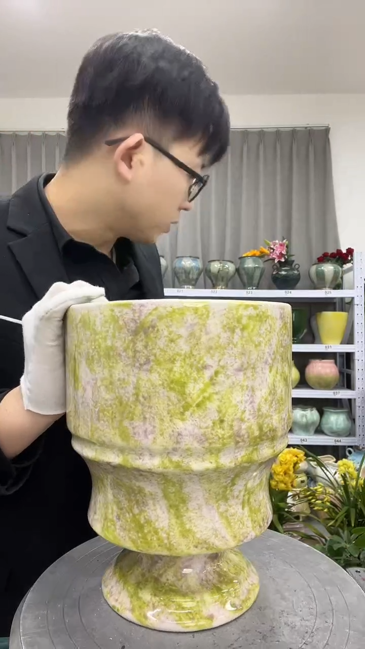 【12   .2    】 花盆     高度 ：25     口径18