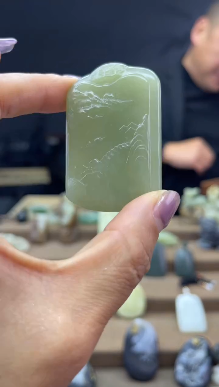 颈饰未镶嵌和田玉1