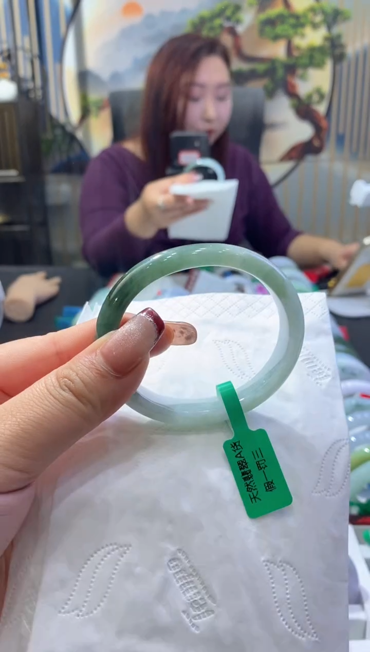 【闪购商品】翡翠手镯未镶嵌00006254