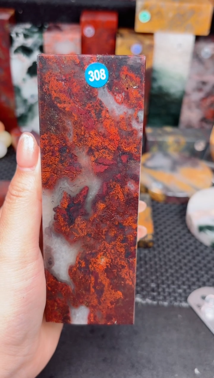 玉 桂林鸡血创意摆件装饰 编号：308