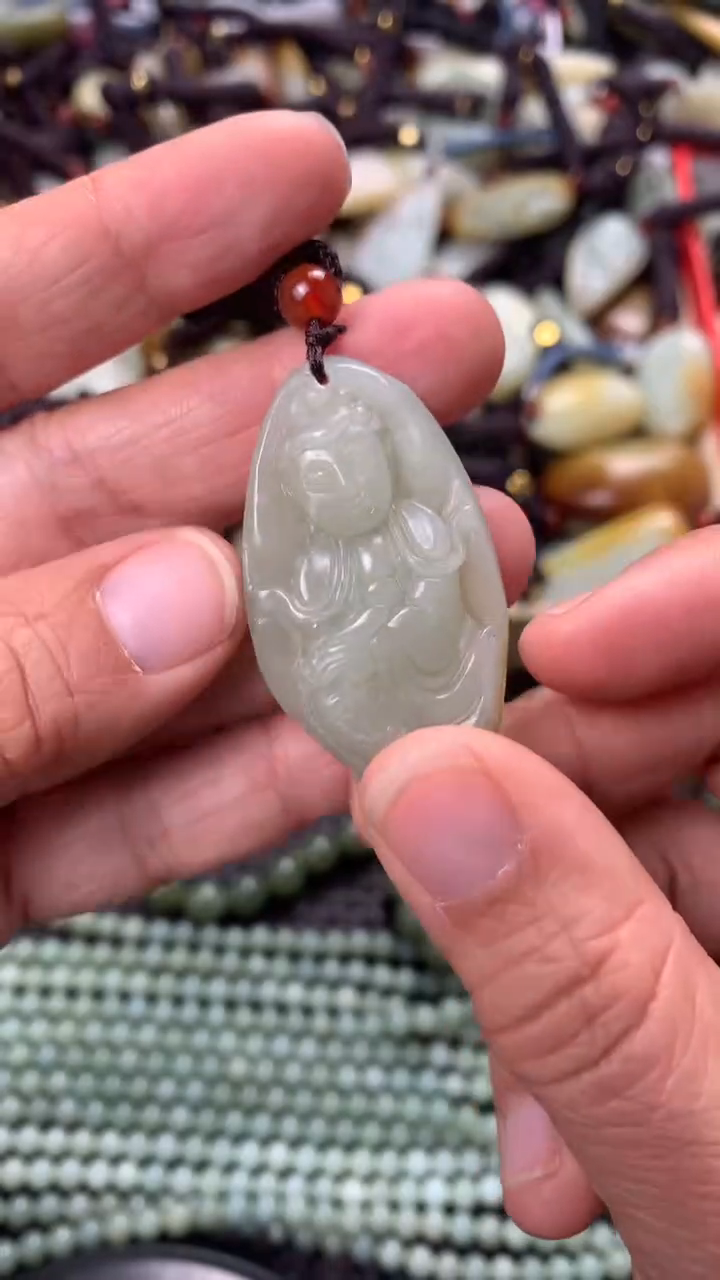 【闪购商品】和田玉颈饰未镶嵌多样性发货没有证书拍一发一有瑕