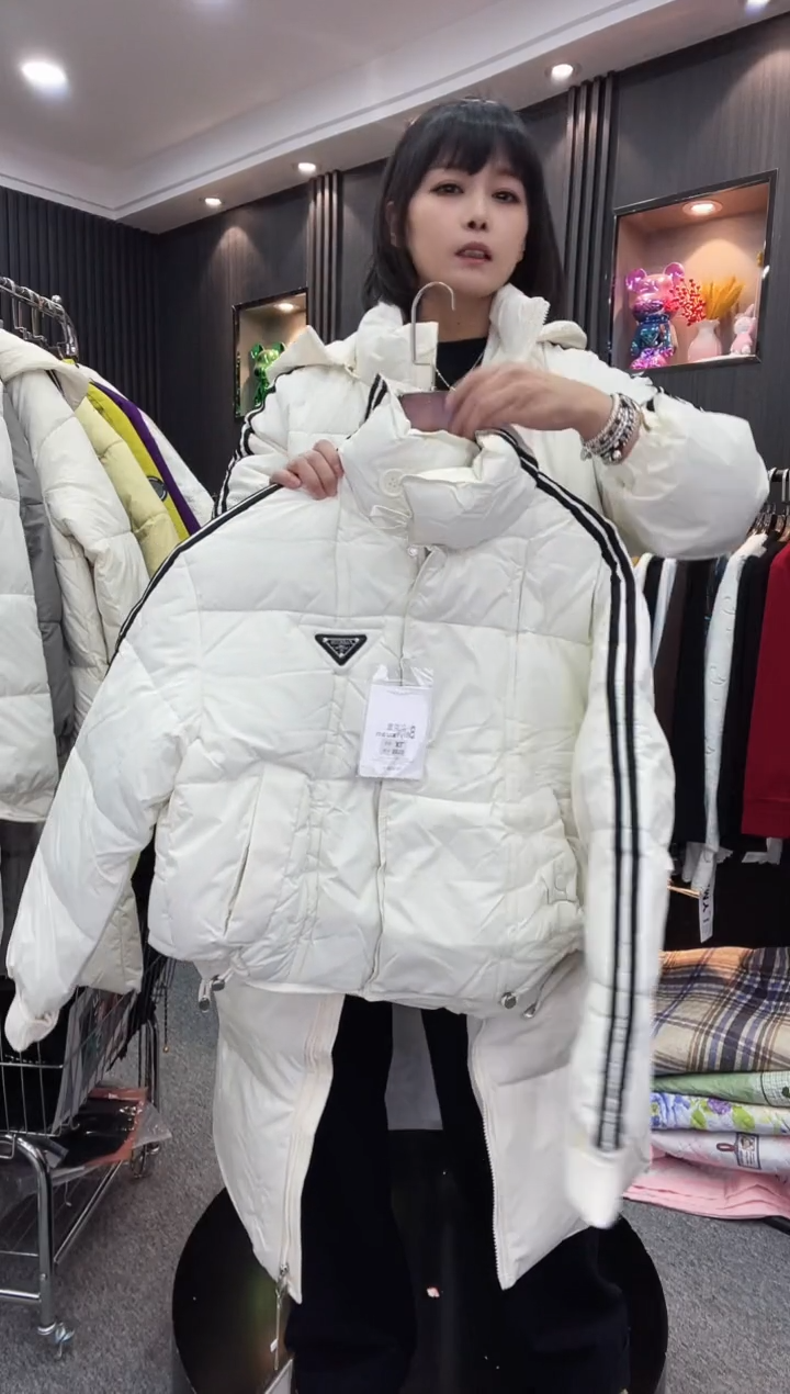 8810白色棉服---XL