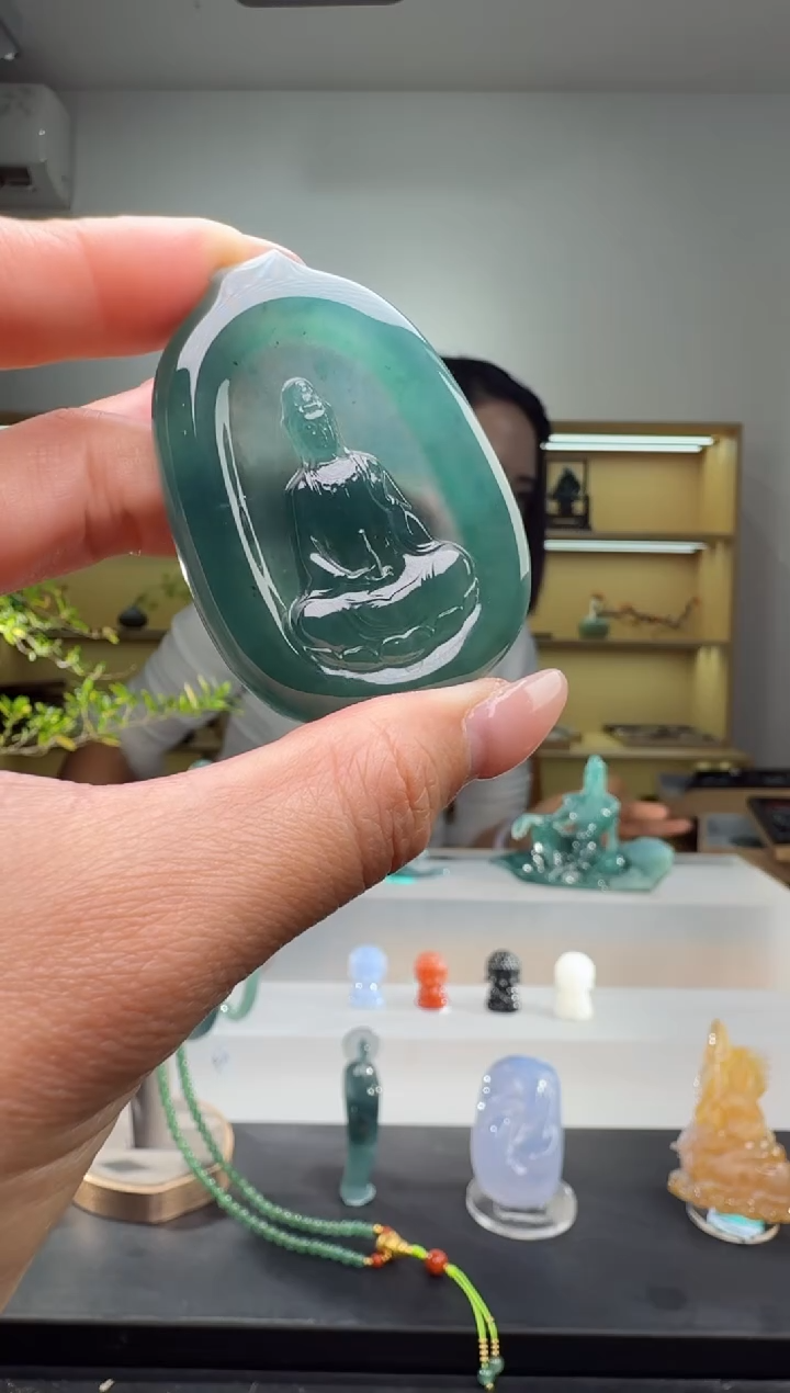 吊坠(不含链)未镶嵌翡翠观音（多样性发其一）