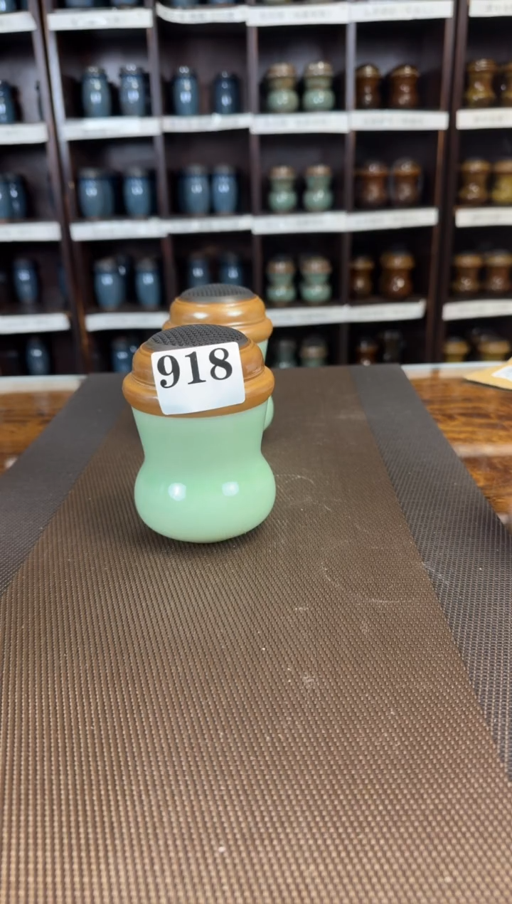 【闪购商品】梅子青    炮筒   一只 918