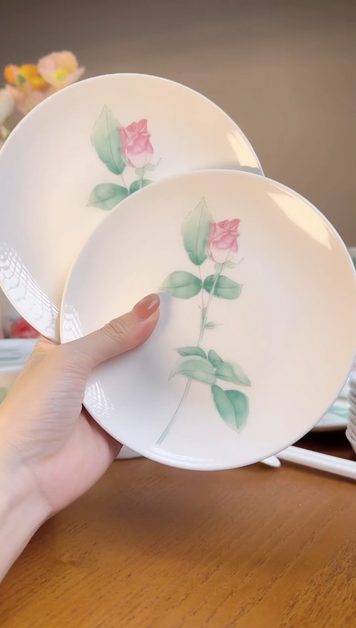 【闪购商品】 玫瑰高骨瓷6寸浅盘2个