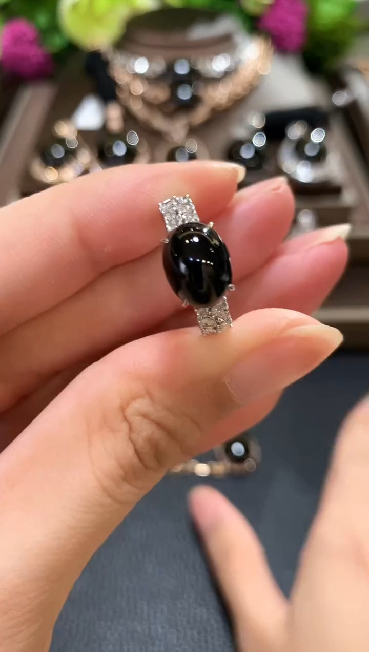 18K金镶嵌戒指翡翠m21  