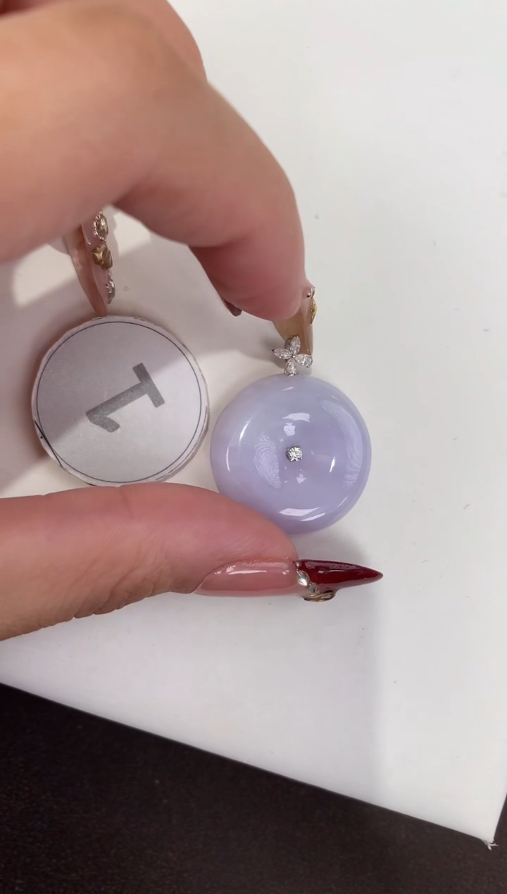 颈饰18K金镶嵌翡翠天然缅甸a货翡翠