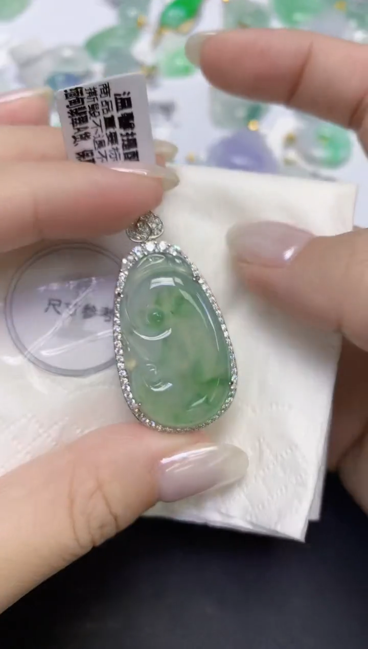 颈饰未镶嵌翡翠天然缅甸翡翠A货百元以上9元证书费自理