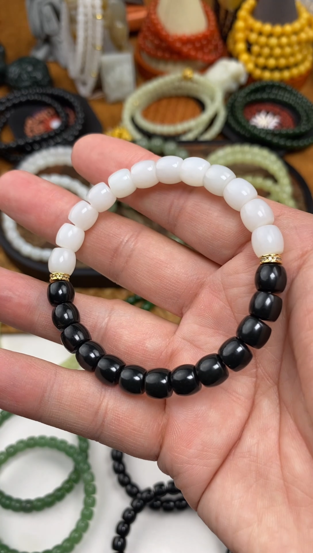 颈饰未镶嵌和田玉手串