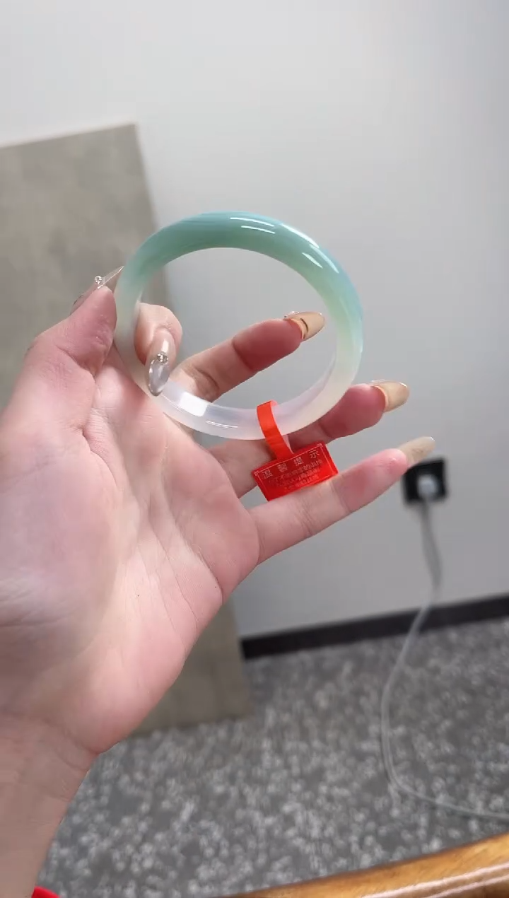 【闪购商品】玛瑙/玉髓手镯未镶嵌58圈 需要包容