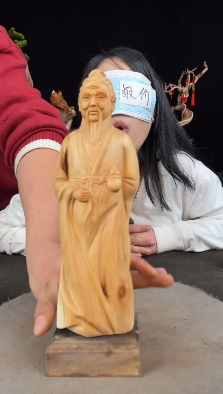 【闪购商品】柏木（崖柏）其他手工摆件,先抢先得!