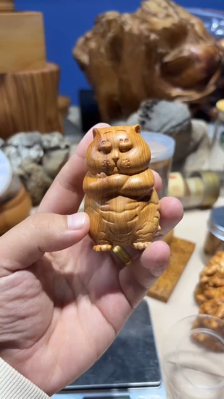 柏木（崖柏）南太行崖柏手把件虎