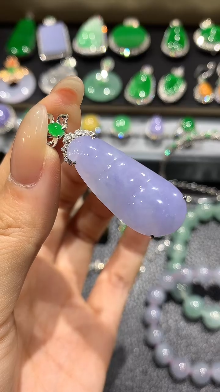 【闪购商品】翡翠吊坠(不含链)18K金镶嵌2团购