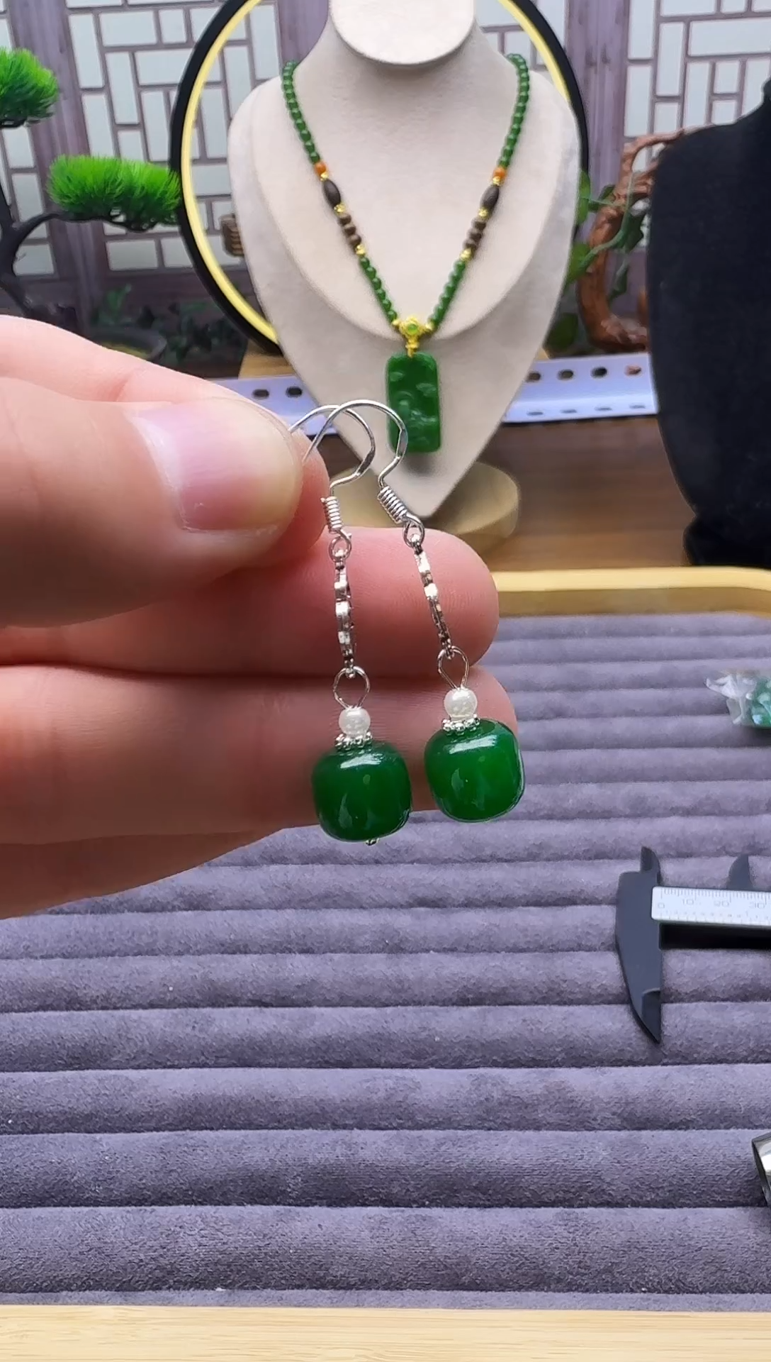 银S925镶嵌翡翠耳饰E31      