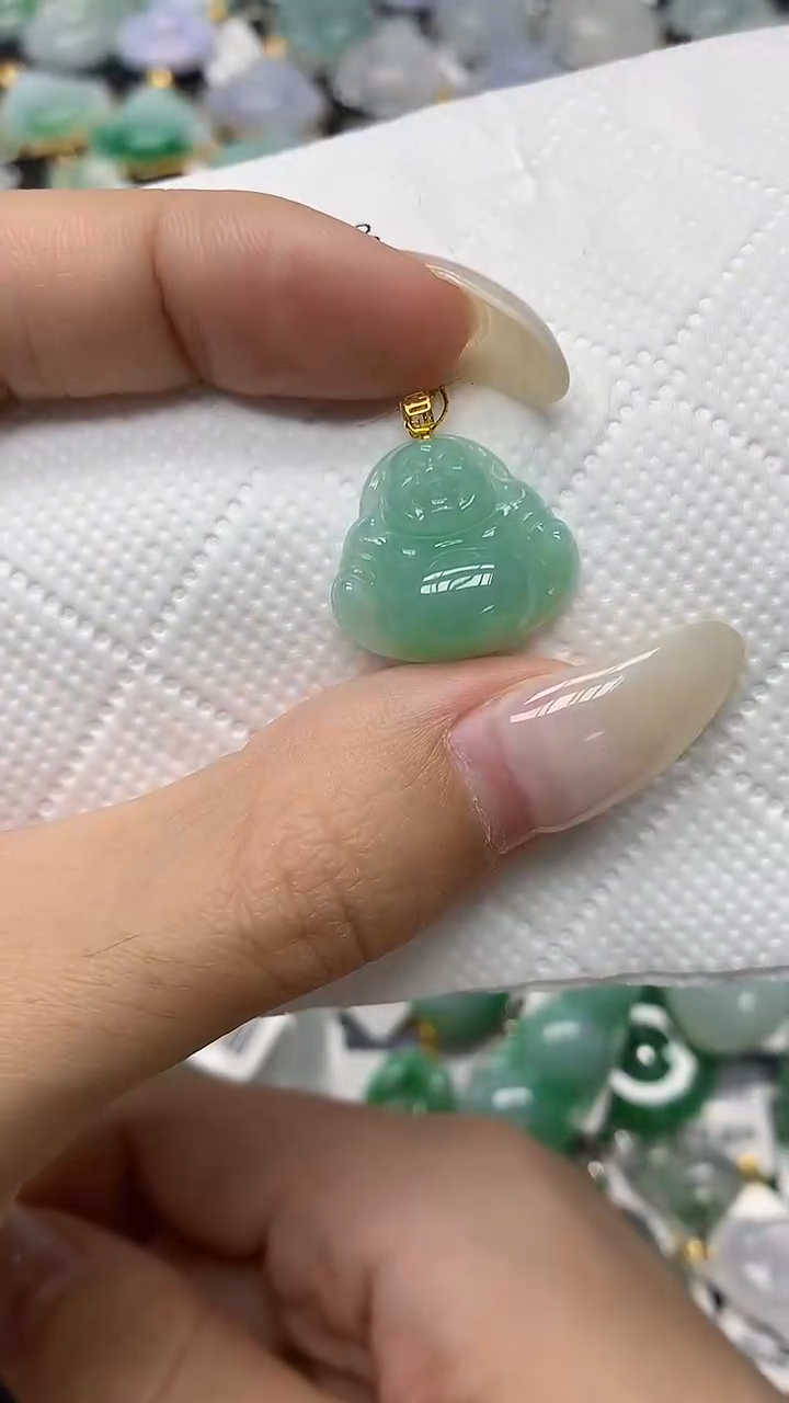 颈饰18K金镶嵌翡翠11111111111