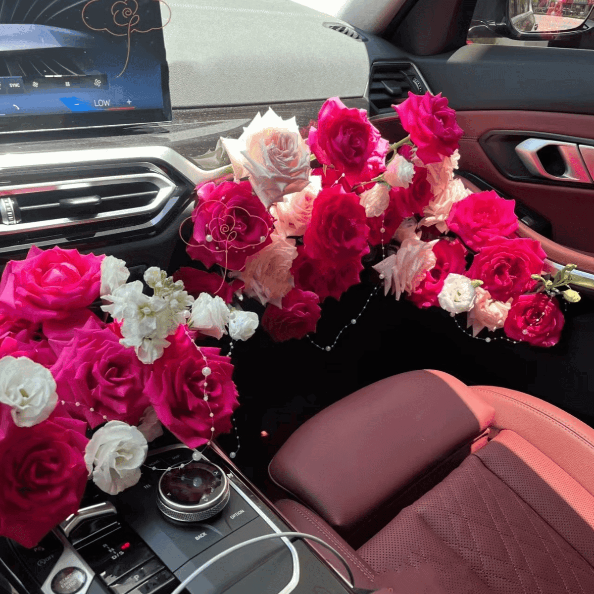 车内副驾驶鲜花后备箱订购免费布置全国同城到店浪漫惊喜礼送女友