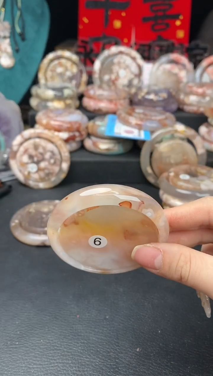 【闪购商品】石英质玉手镯（圆镯）未镶嵌54