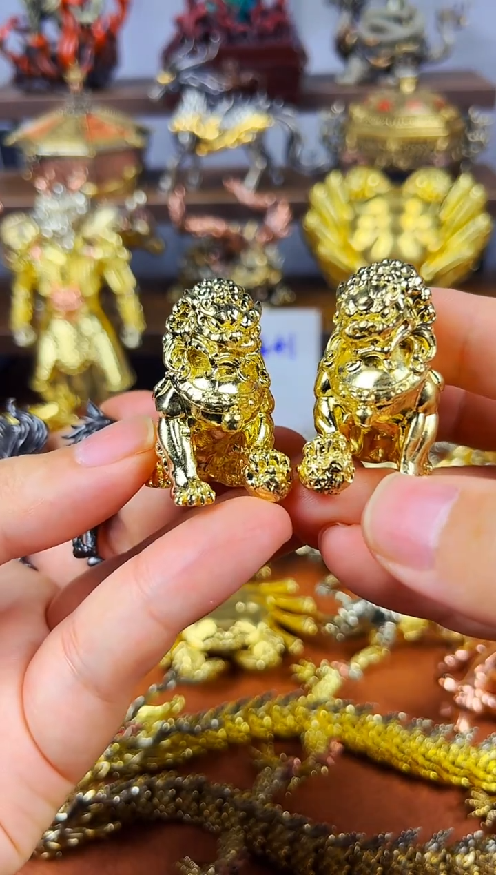 狮子一对黄铜摆件实心