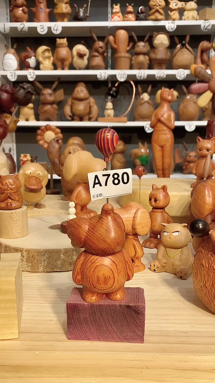 【闪购商品】木木雕摆件卡通可爱