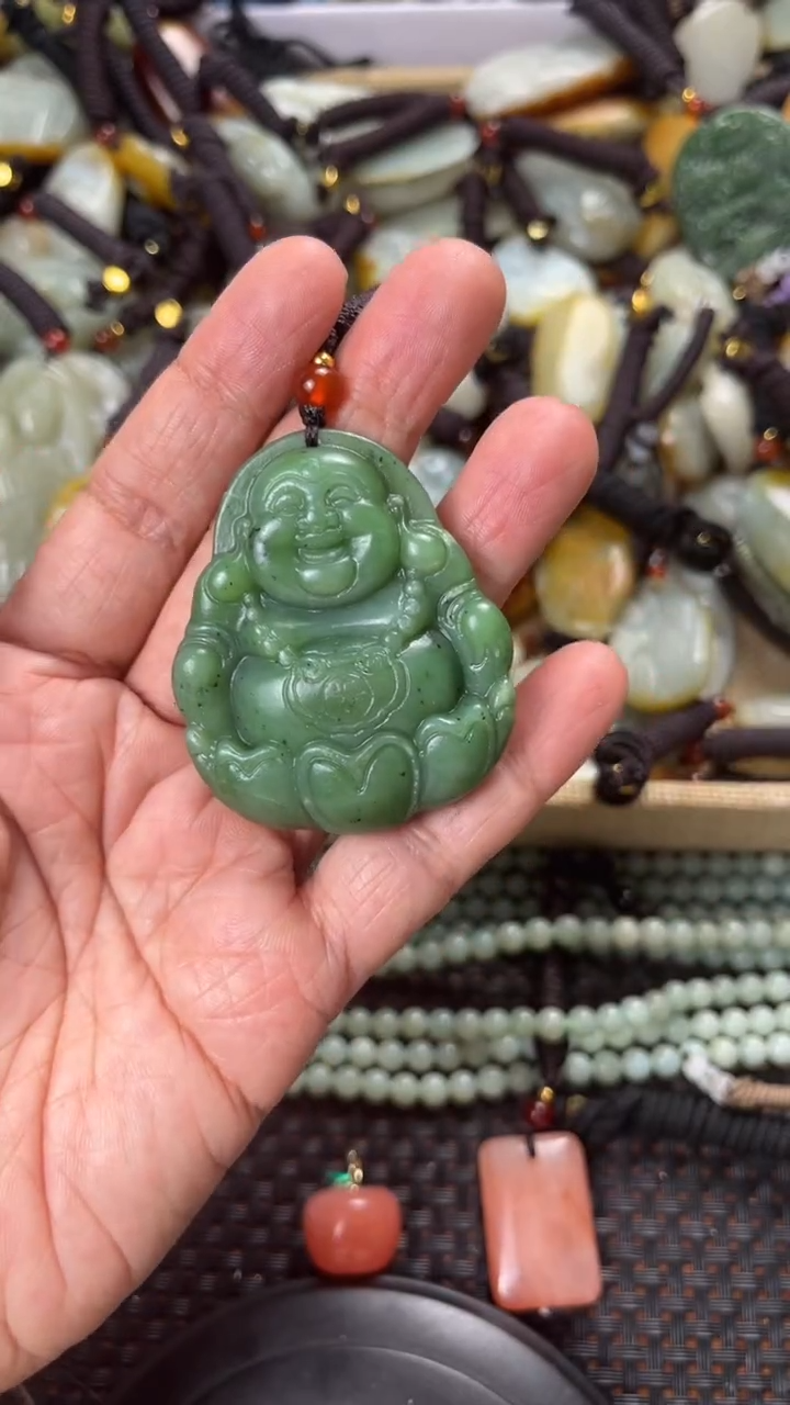 【闪购商品】和田玉颈饰未镶嵌多样性发货没有证书拍一发一有瑕