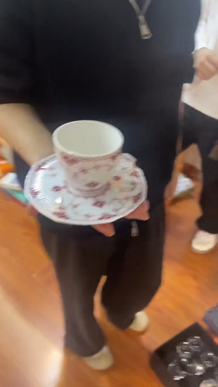 杯鸿辉家品牌瓷器，京东包邮！