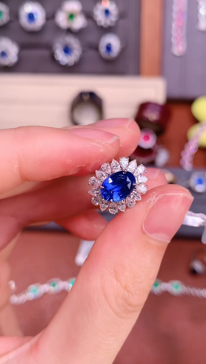 【闪购商品】蓝宝石戒指18K金镶嵌1.57ct无烧