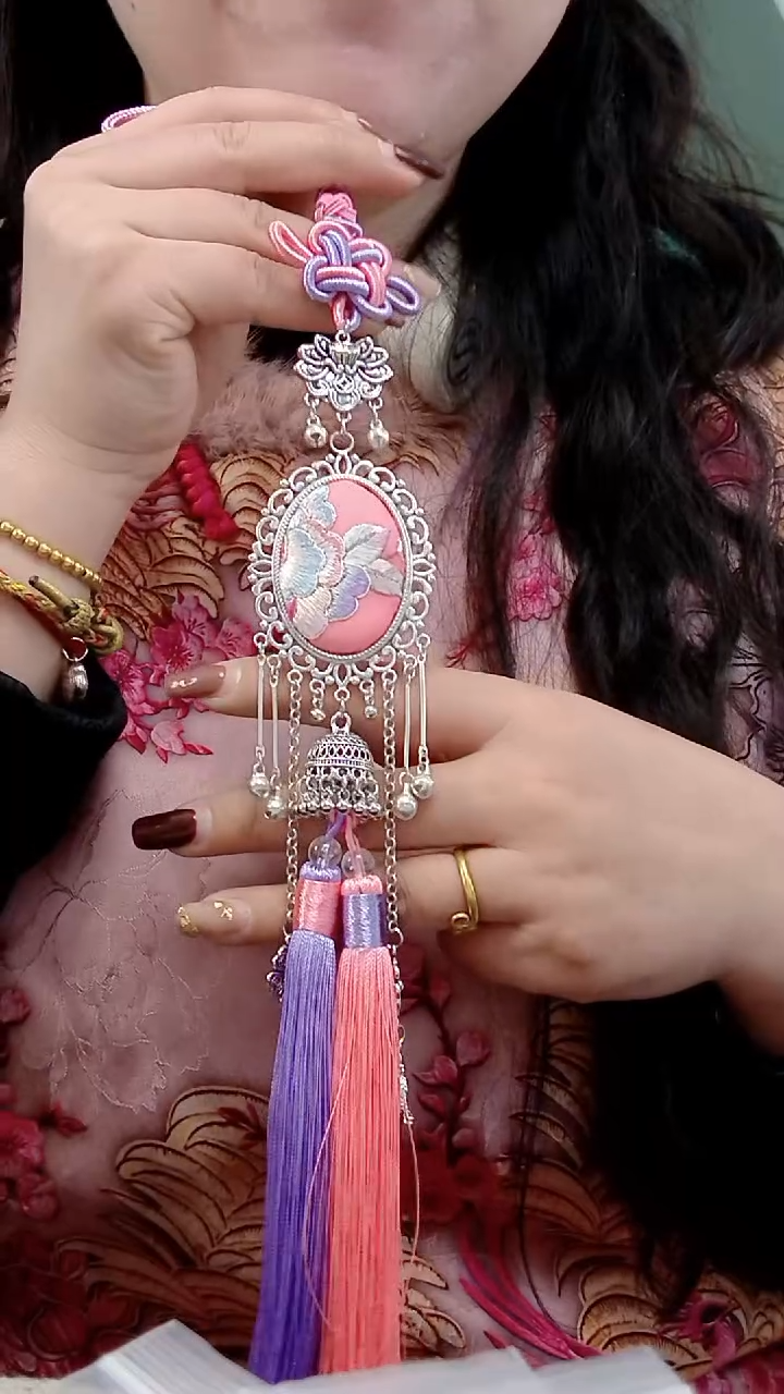 【闪购商品】织绣民族风老绣饰品216