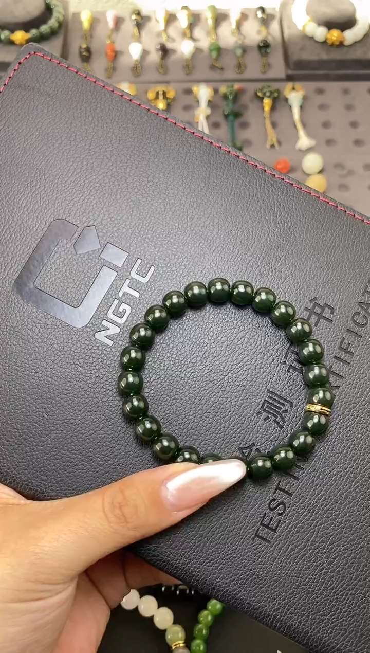 未镶嵌和田玉挂件我****神9mm碧玉老型手串带大证