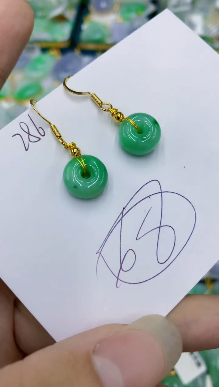 翡翠未镶嵌颈饰11111111111