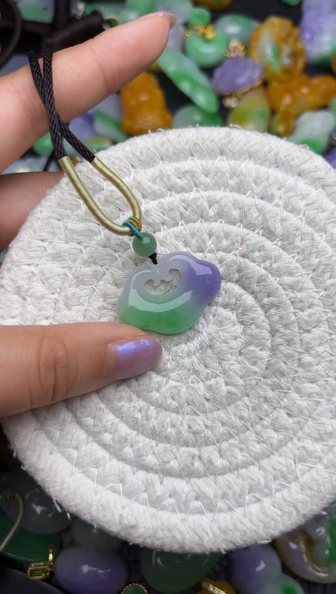 颈饰未镶嵌翡翠缅甸翡翠吊坠