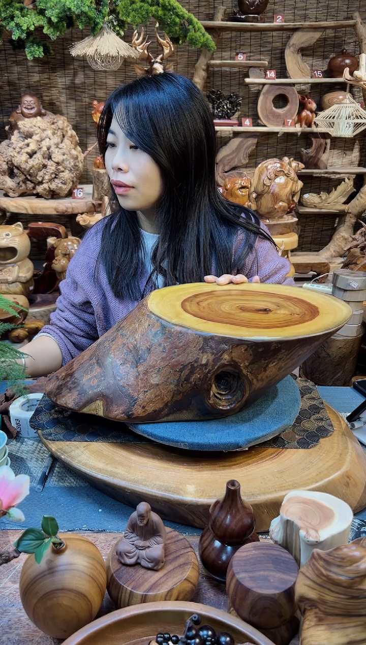 木   香樟木-自然边干泡   