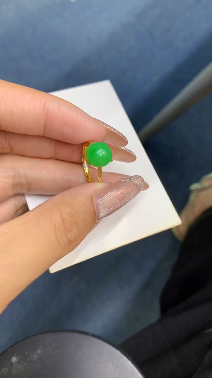 颈饰未镶嵌翡翠1