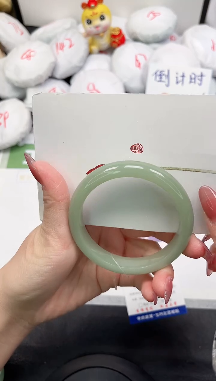 【闪购商品】石英质玉手镯未镶嵌37-60