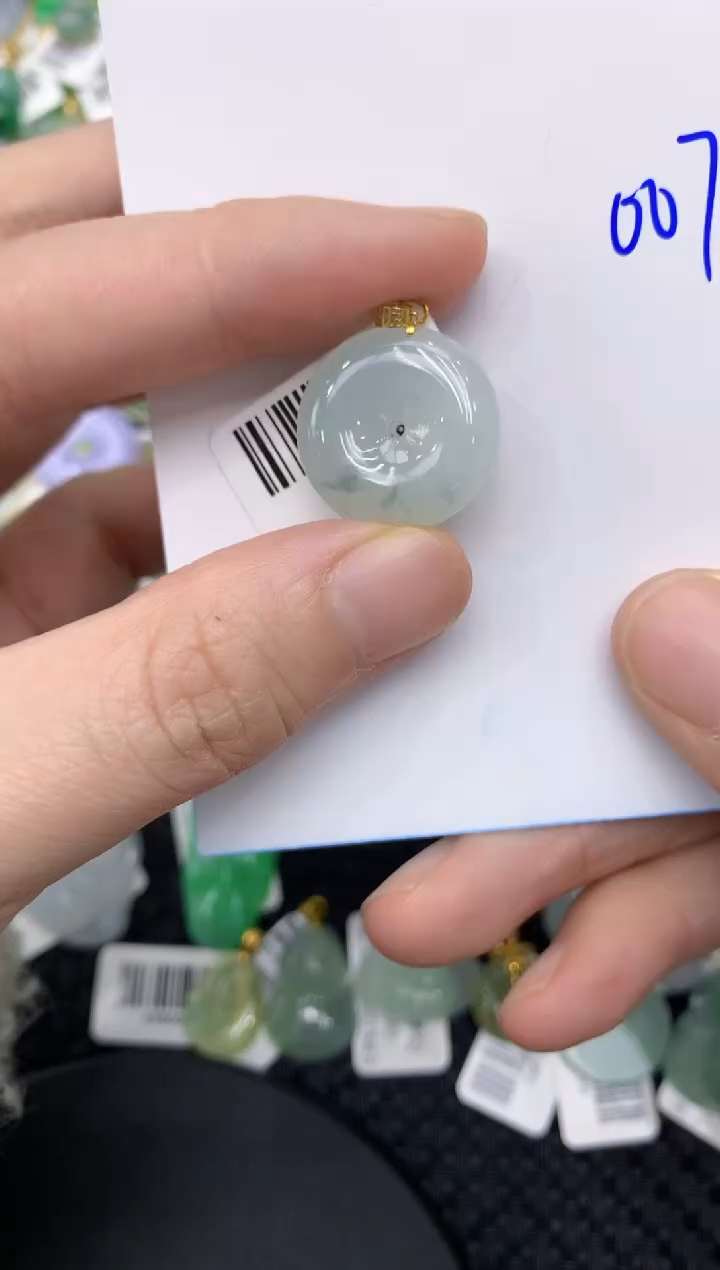 【闪购商品】翡翠颈饰18K金镶嵌111111111111