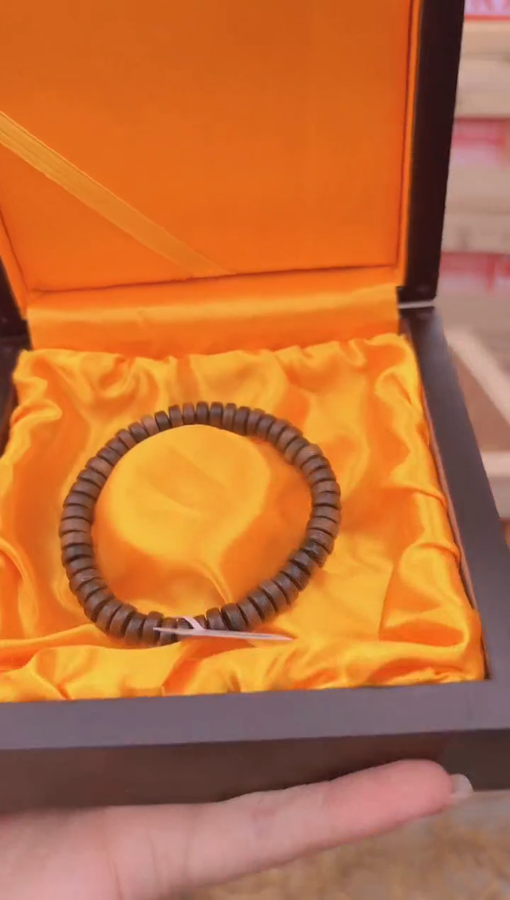 手串云云云仓链接无礼盒