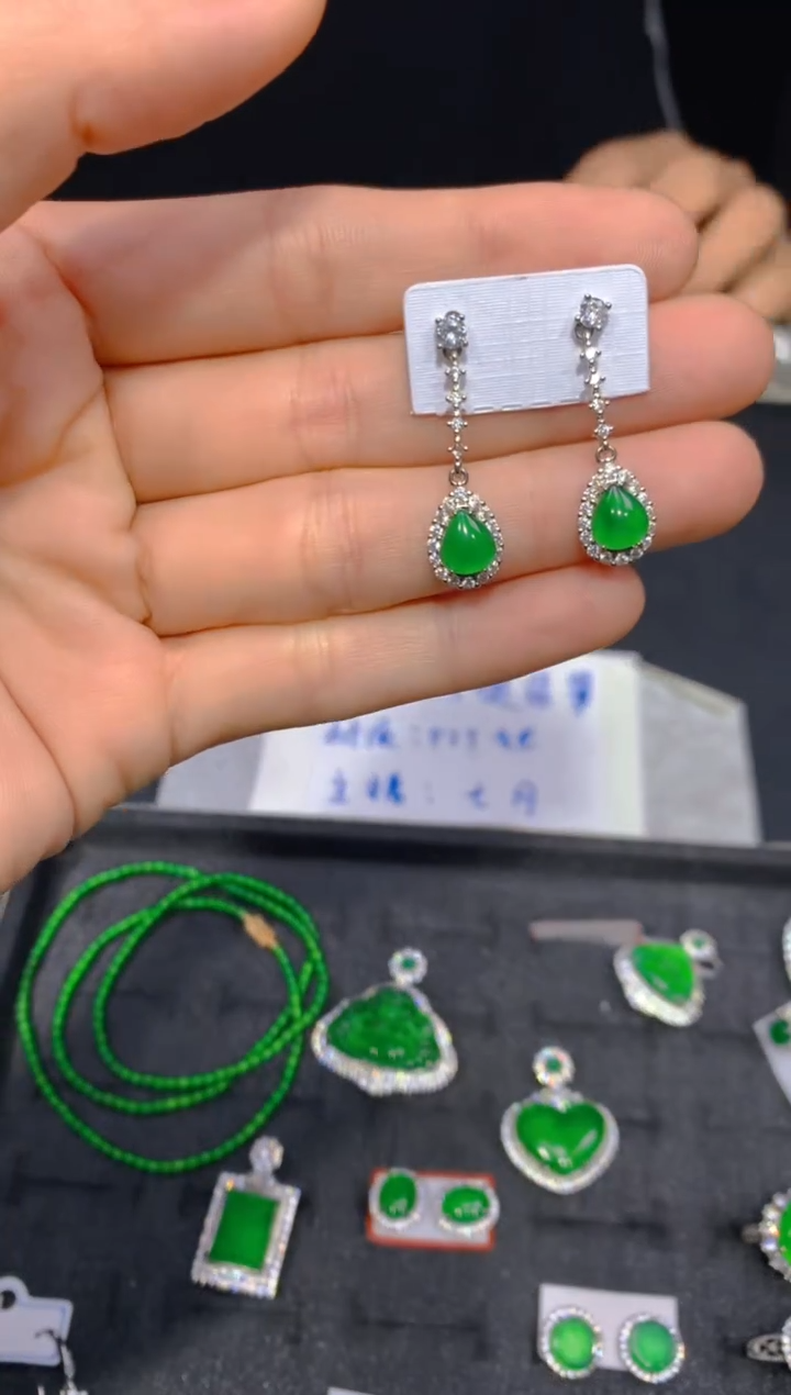 【闪购商品】定制翡翠未镶嵌79多样性发货（发其一）