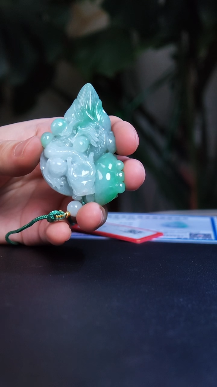 铜清代翡翠龙牌玉佩