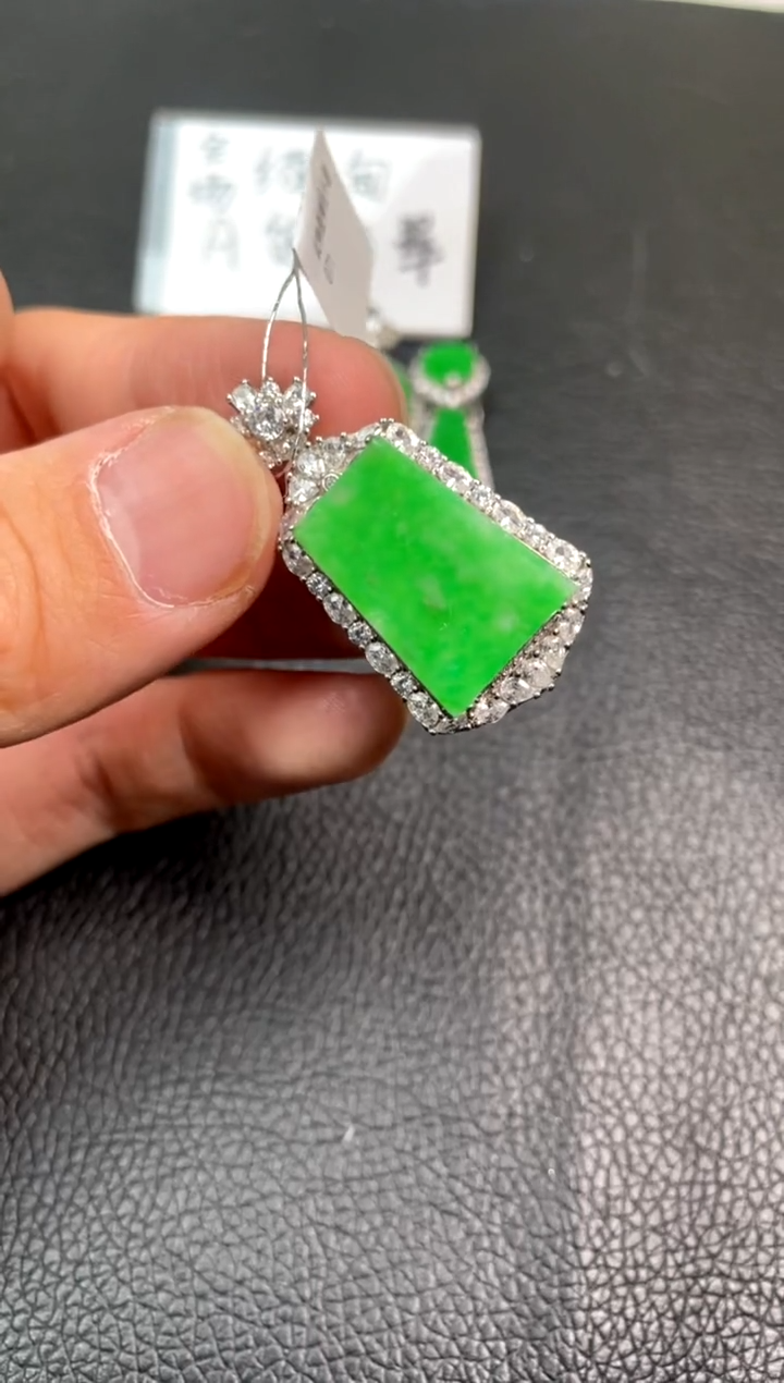 【闪购商品】翡翠吊坠(不含链)银S925镶嵌吊坠