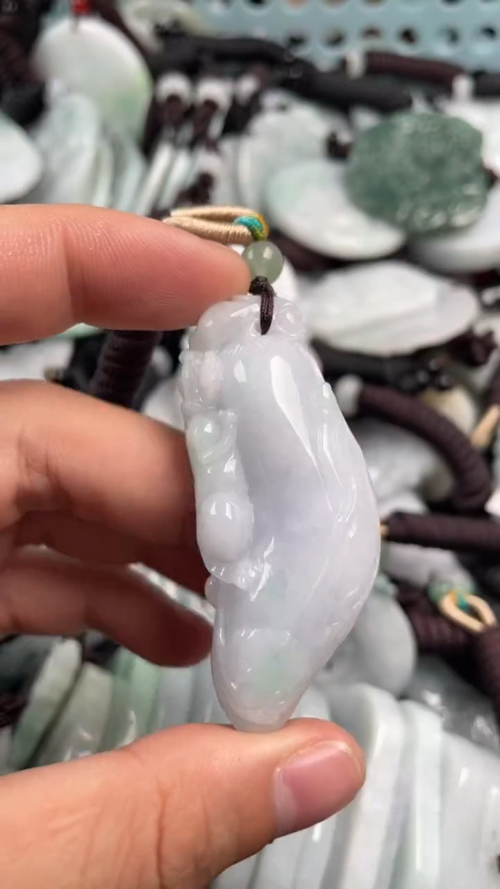 翡翠未镶嵌吊坠(不含链)1