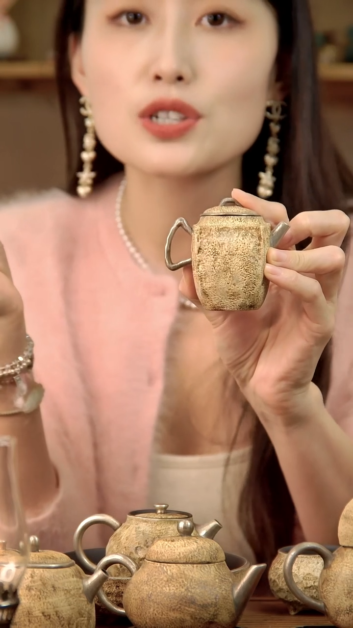 璞****智言野手作 粉引仿古四方壶